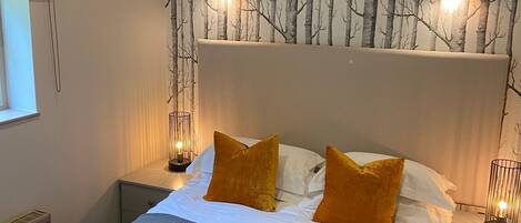 3 chambres, fer et planche à repasser