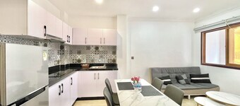 SKY Residence - 50m to Museum and Riverside