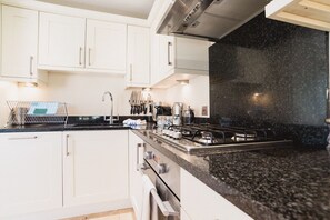 Mikrowelle, Geschirrspüler