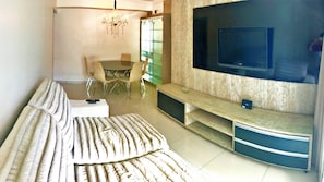 Appartamento Executive | Area soggiorno | TV LCD