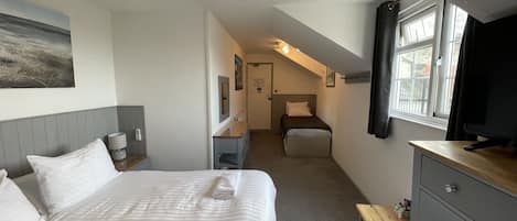 Standard Room, Ensuite | 1 bilik tidur, dihias secara berasingan