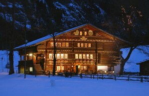 Exterior - Landgasthof Ruedihus (Kandersteg)