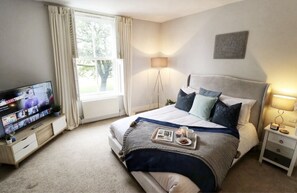 House, 5 Bedrooms | 5 bedrooms, individually decorated, individually furnished - The Townhouse (Scarborough)