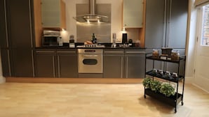 Nhà, 5 phòng ngủ | Bếp riêng | Tủ lạnh, lò vi sóng, lò nướng, bếp nấu 