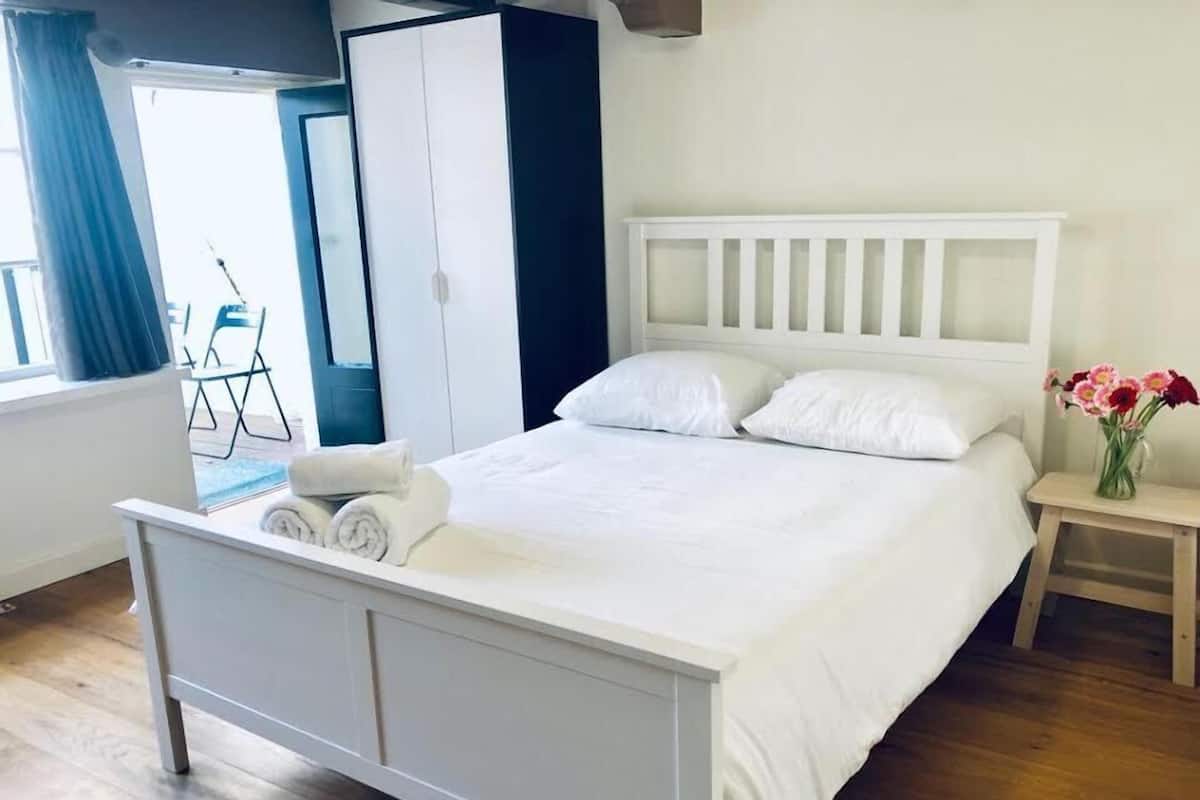 Camera doppia (City View) | Con stile personalizzato, con arredamento individuale, tende oscuranti