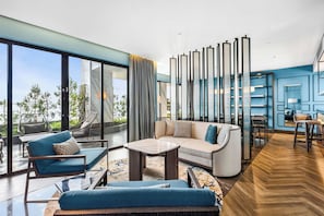 Suite, 1 Bedroom | Living area