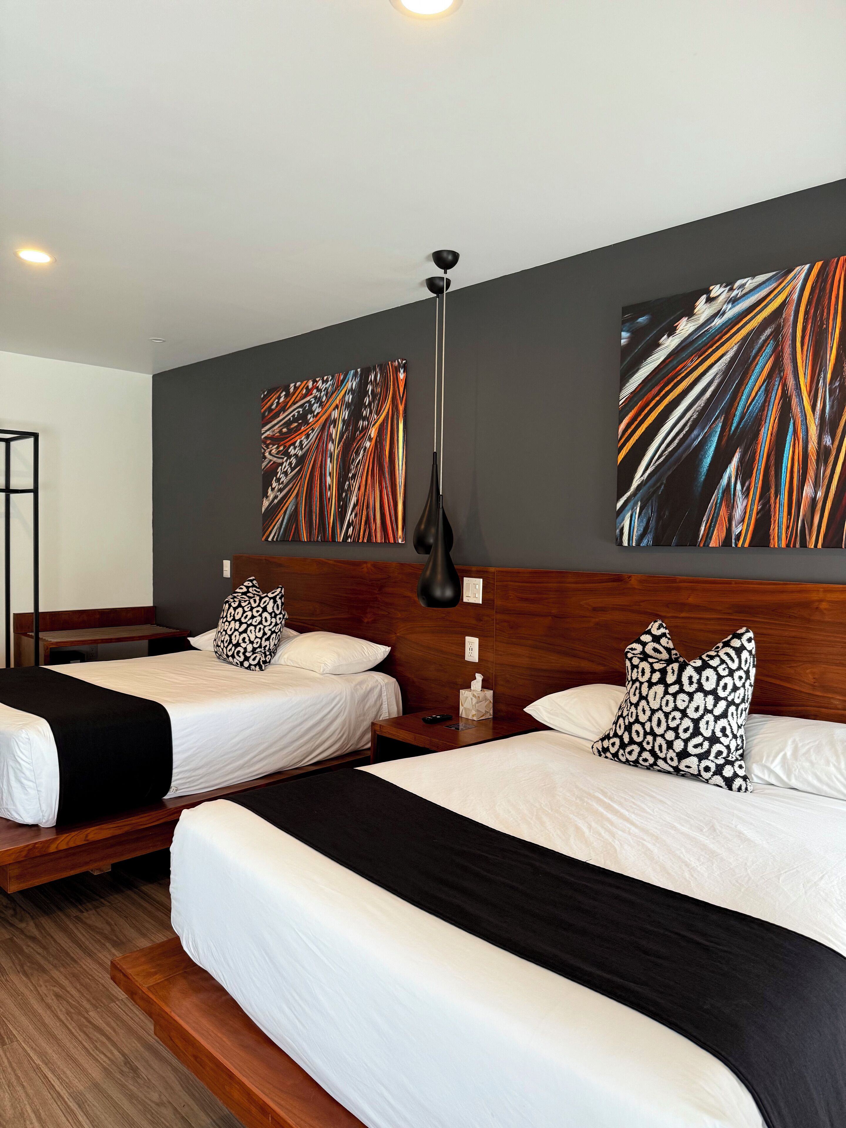 Superior Room | Desk, iron/ironing board, free WiFi, bed sheets