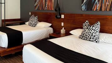 Quarto casal superior | Escrivaninha, espaço de trabalho para notebook