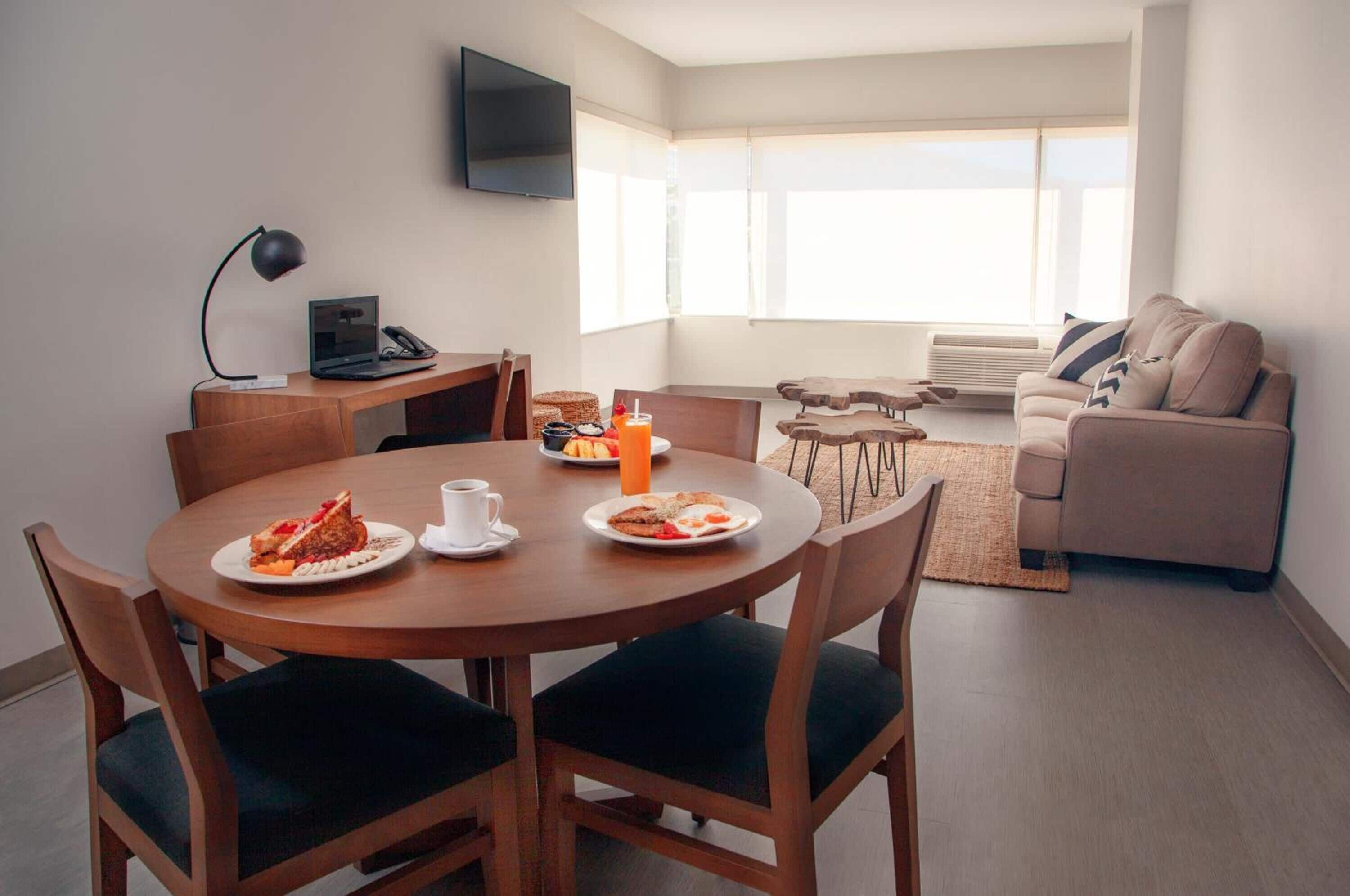 TV LED 55 pollici con canali digitali, TV