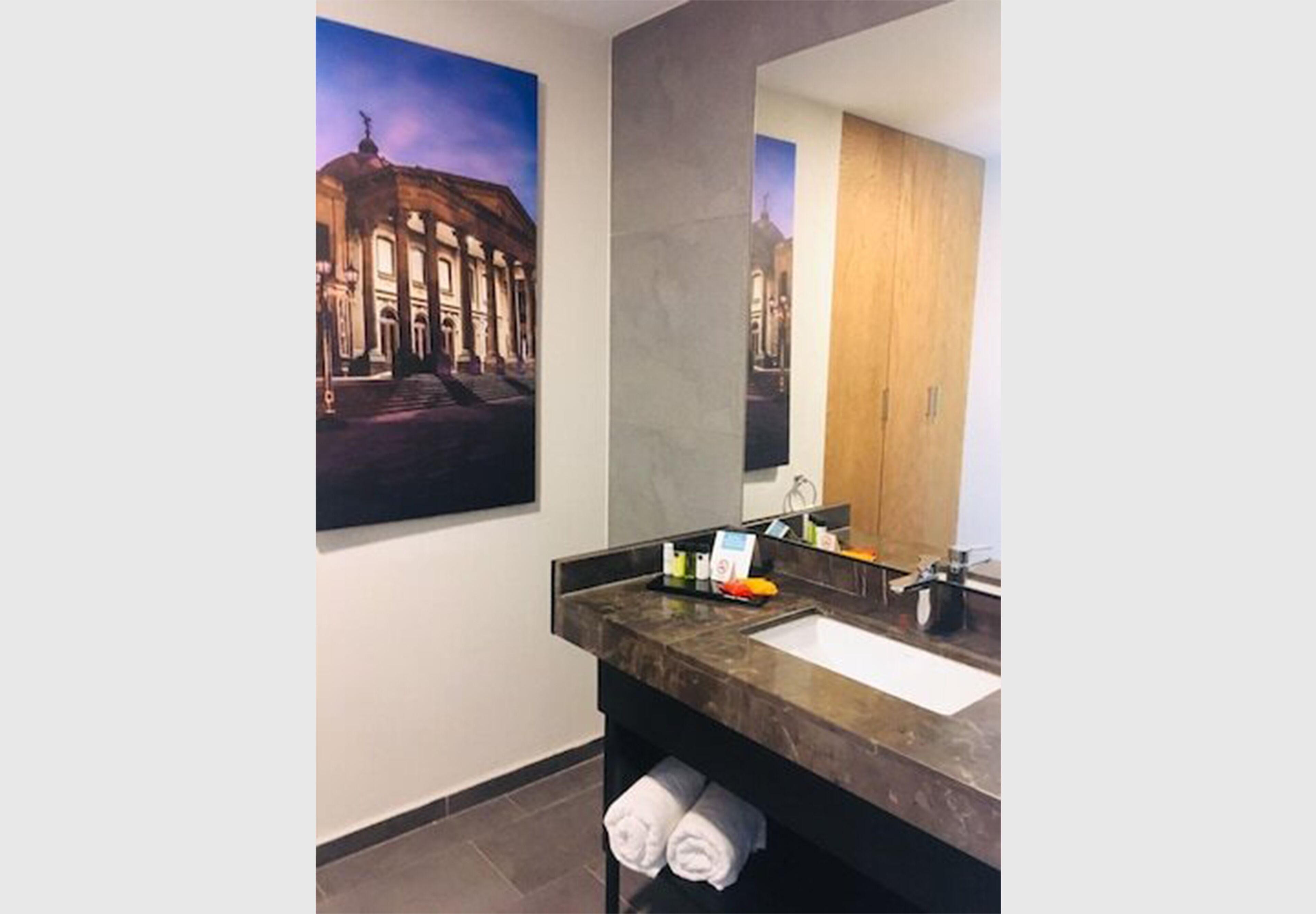 suite, 1 king bed, non smoking (master suite) | 1 bedroom, in-room safe, individually furnished, desk