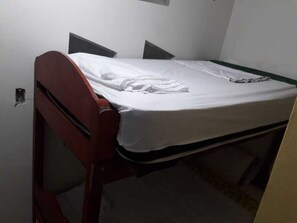 Basic Shared Dormitory | Bathroom