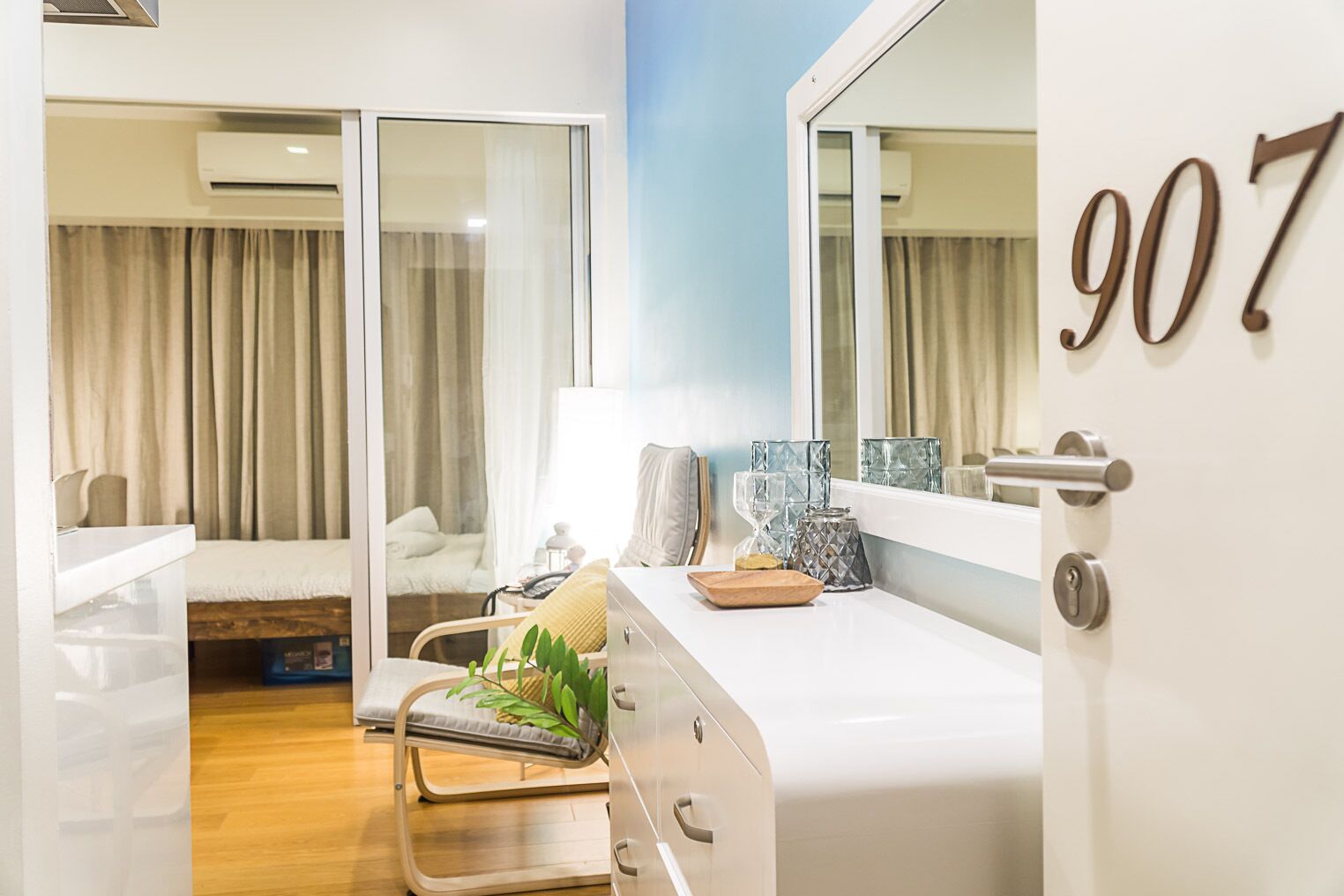 Quiet Retreat for 2 - Acqua Livingstone Tower