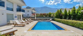 4 soveværelses panorama villaer villa C til leje i ölüdeniz fethiye