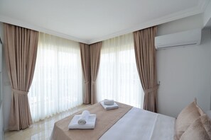 4 bedrooms, in-room safe, iron/ironing board, WiFi - 4 bedroom panorama villas villa C for rent in ölüdeniz fethiye (fethiye)