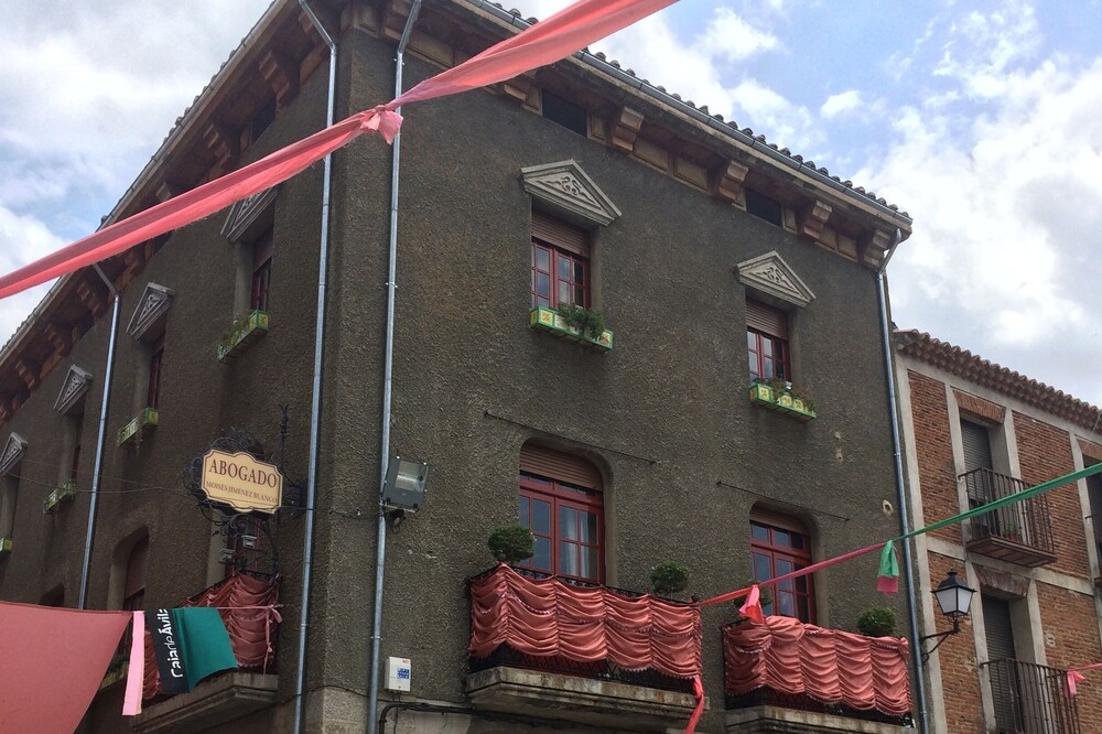 PIEDRAHÍTA RURAL HOUSE (ART DÈCO)