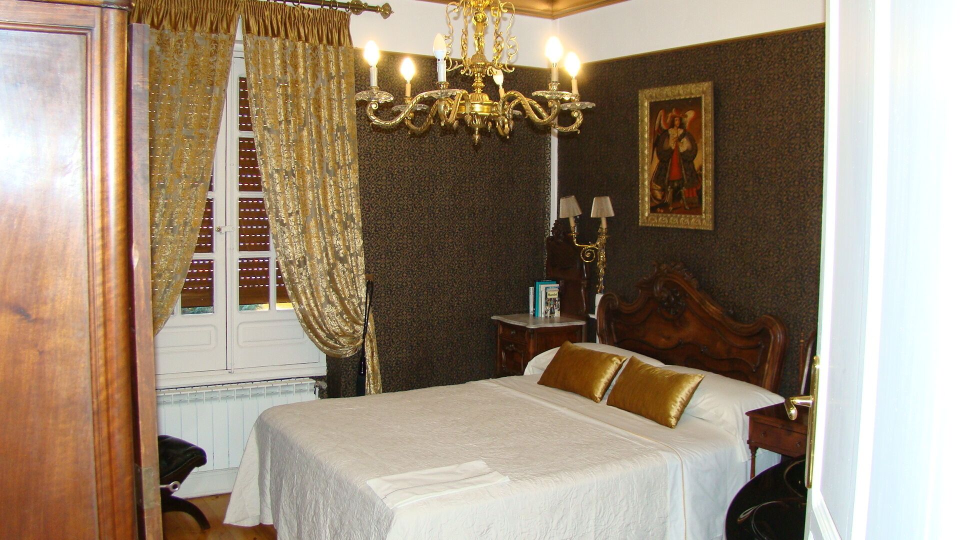 4 habitaciones, wifi y ropa de cama 