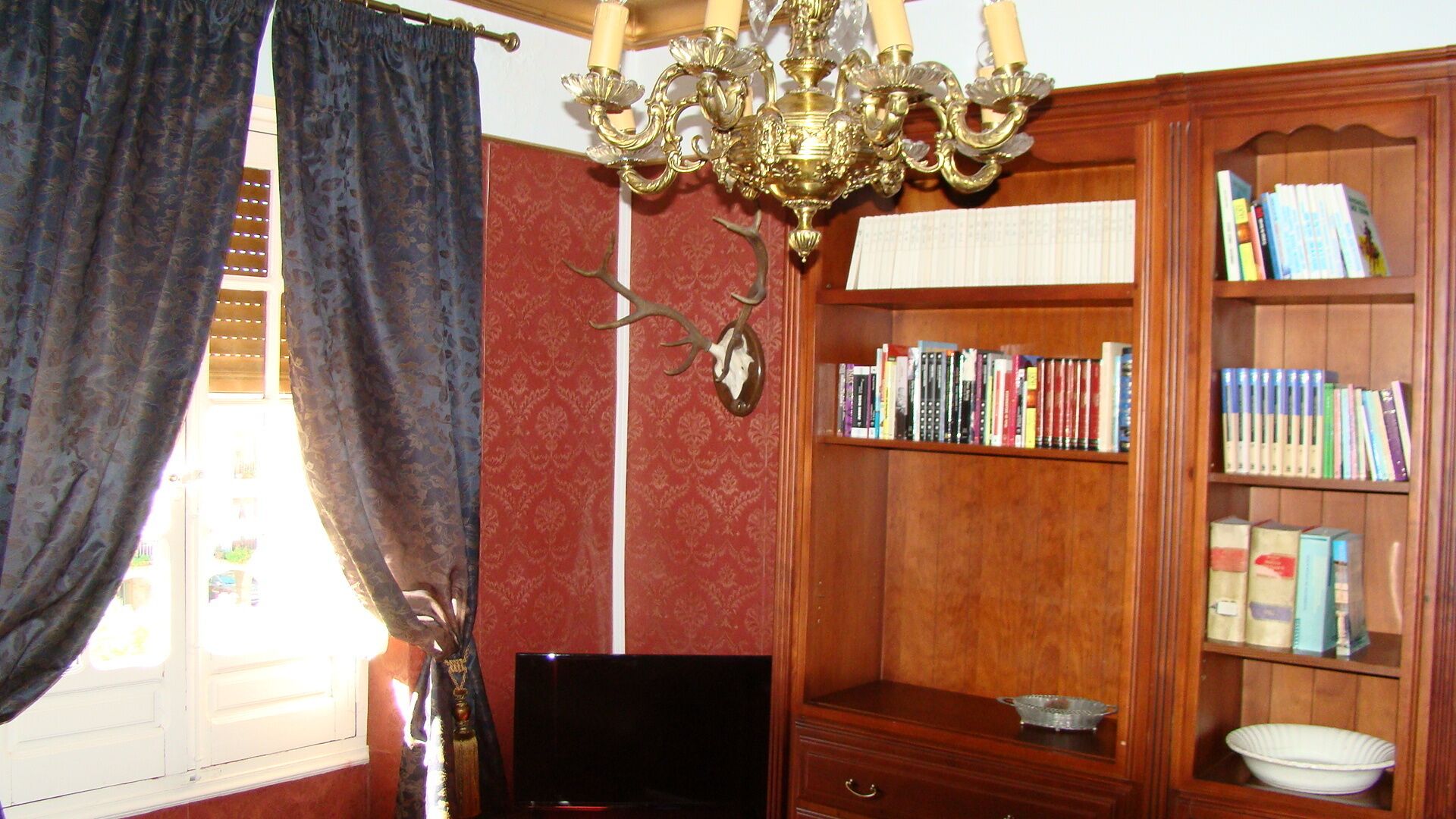 PIEDRAHÍTA RURAL HOUSE (ART DÈCO)