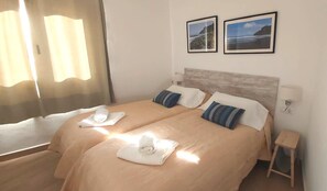 1 bedroom, iron/ironing board, travel cot, free WiFi - Casa Lita views Atlantic, Hermigua,  La Gomera (Hermigua)
