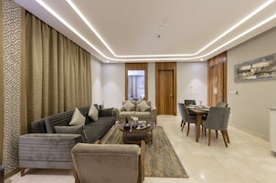 Premier-Apartment, 2 Schlafzimmer | Wohnbereich