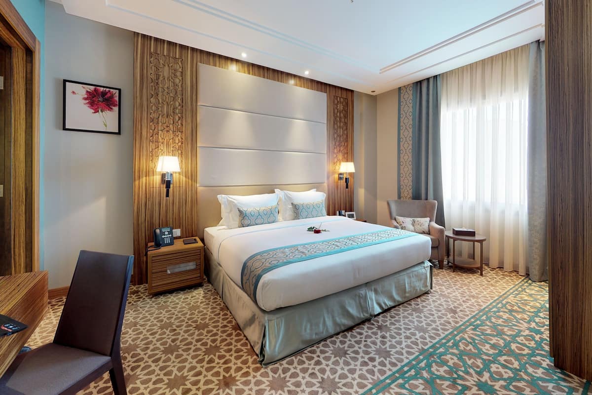 Luxe beddengoed, een kluis op de kamer, verduisterende gordijnen