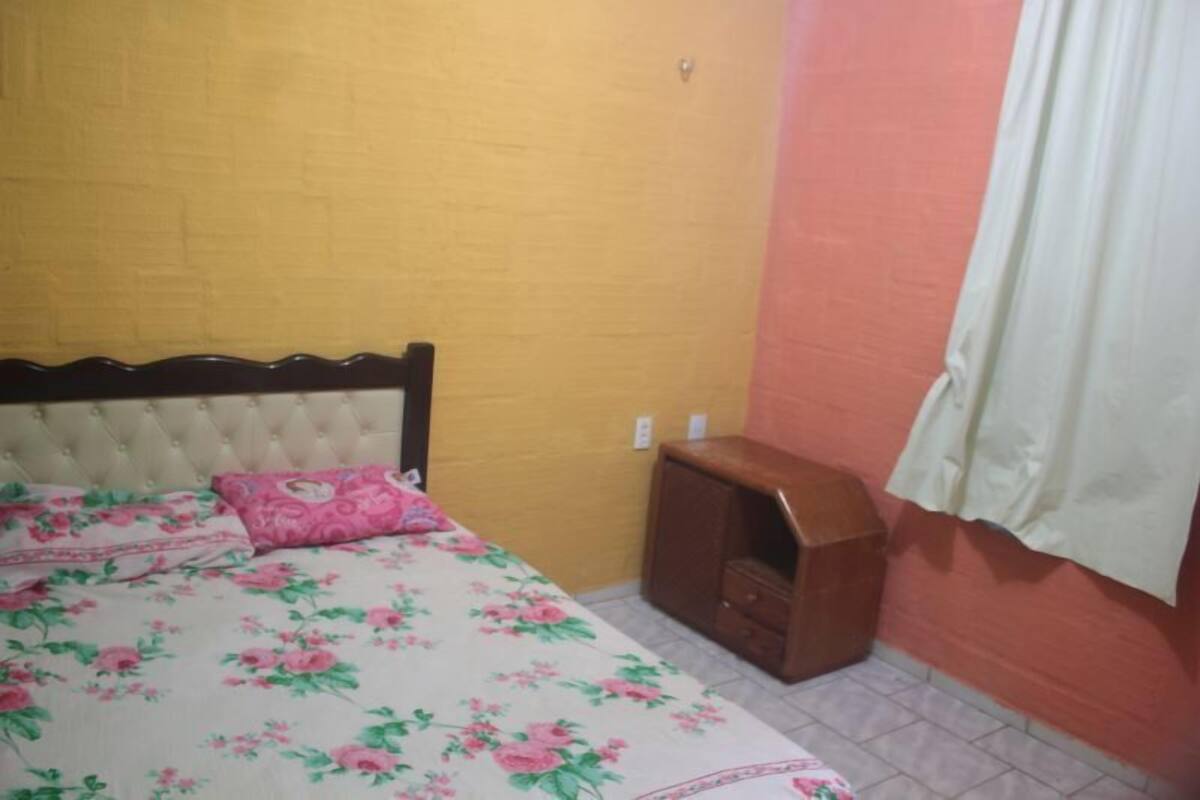 Habitación con 2 camas individuales | Minibar, cortinas blackout, wifi gratis y ropa de cama