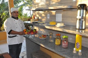Desayuno buffet incluido todos los días