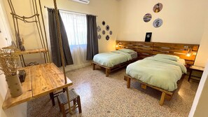 ห้องดีไซน์ดับเบิลหรือทวิน | ผ้าปูที่นอน Frette จากอิตาลี, เครื่องนอนระดับพรีเมียม, ผ้านวมขนเป็ด