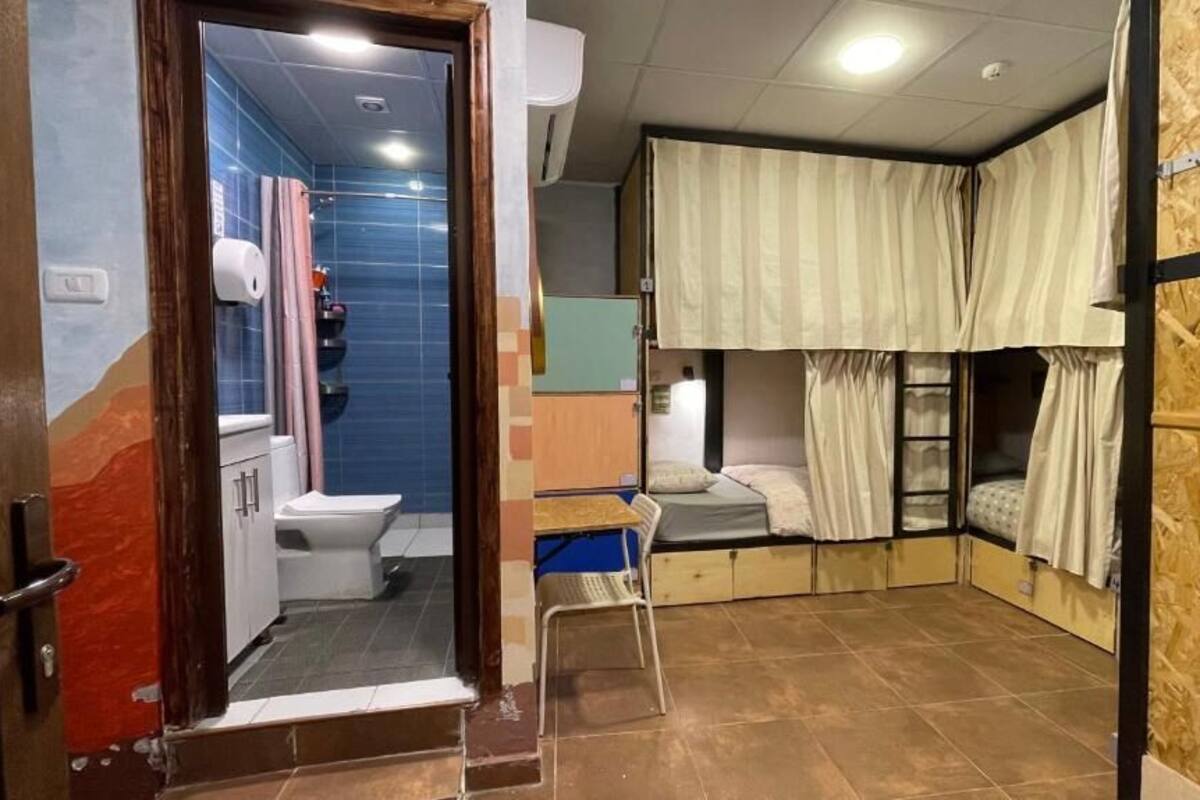 经济宿舍, 女士专用房 | 意大利 Frette 床单、高档床上用品、羽绒被、Select Comfort 床