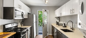 Brookwood Courtyard by BCA Furnished Apt