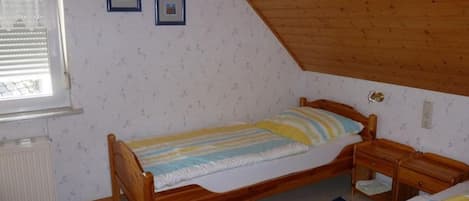 1 bedroom, WiFi, bed sheets