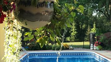 Piscina externa, piscina aquecida