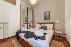 2 habitaciones, tabla de planchar con plancha, wifi y ropa de cama 