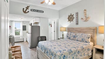 StrykjÀrn/strykbrÀda, gratis wi-fi och sÀngklÀder