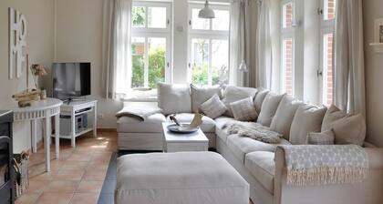 Country House in Darsser Ort, sleeps up to 8