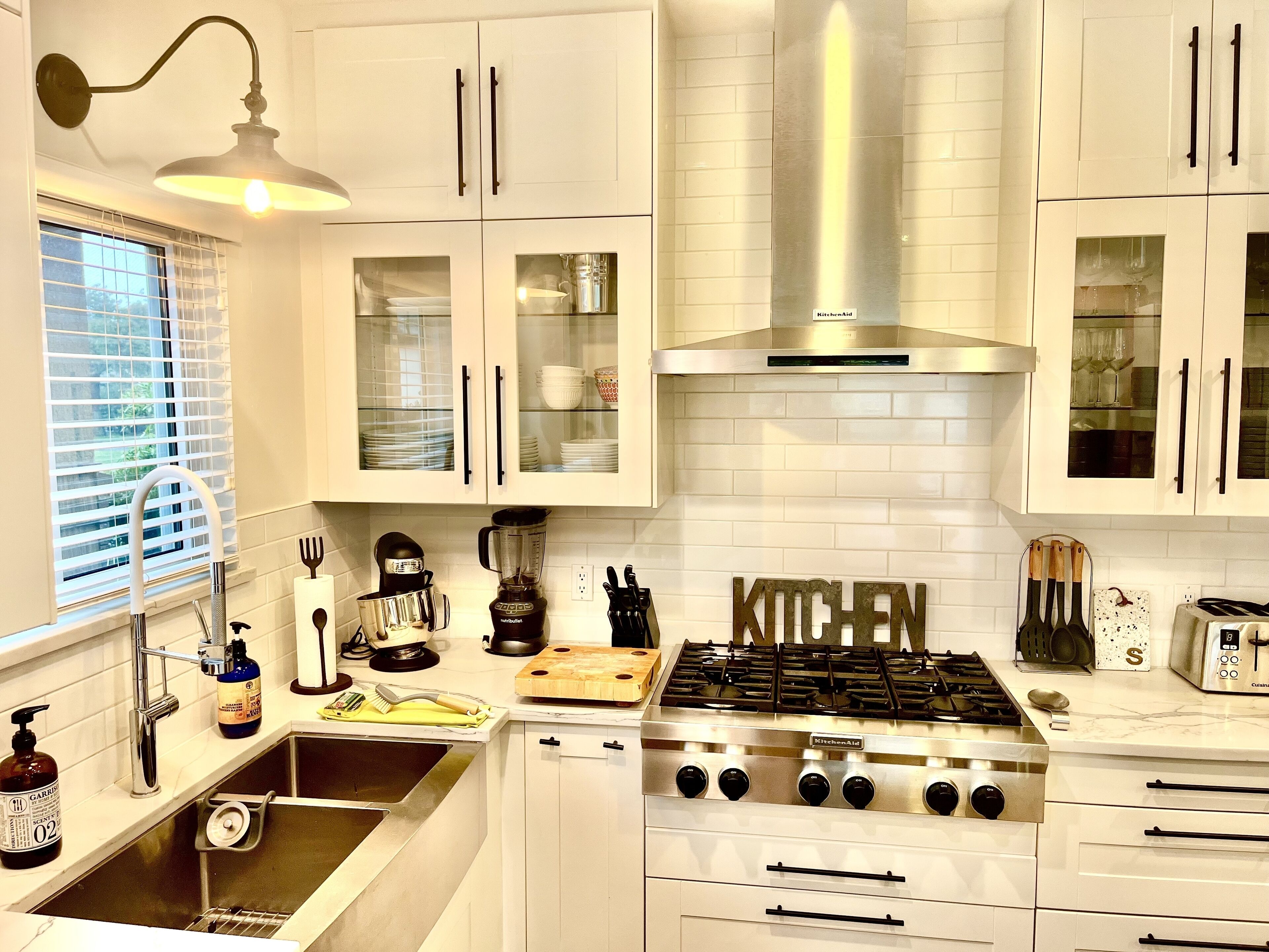 Corkscrew Willow Estate - 2010 Olympics-Award Winning Home