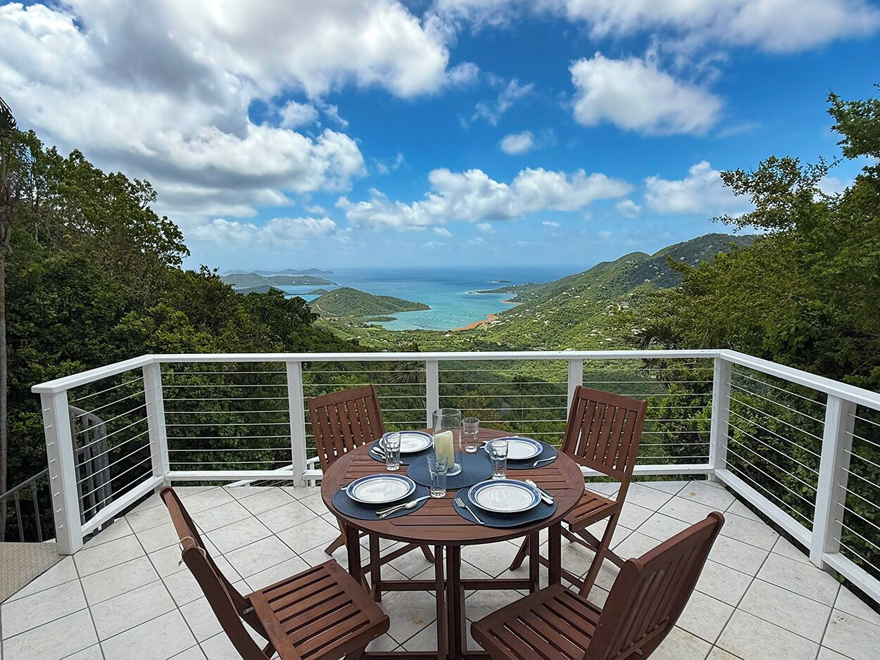 You will enjoying dining on the front deck at Aria, gazing out to the amazing views overlooking Coral Bay