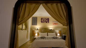 Superior kamer, 1 twee- of 2 eenpersoonsbedden (Tolerance) | Lakens van Egyptisch katoen, luxe beddengoed, donzen dekbedden