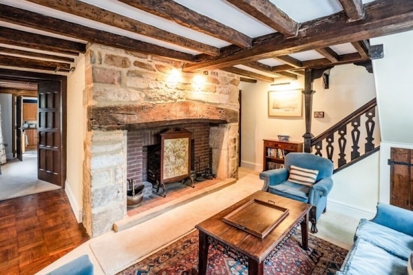 Smart TV, fireplace, offices