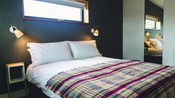 3 bedrooms, iron/ironing board, WiFi, wheelchair access