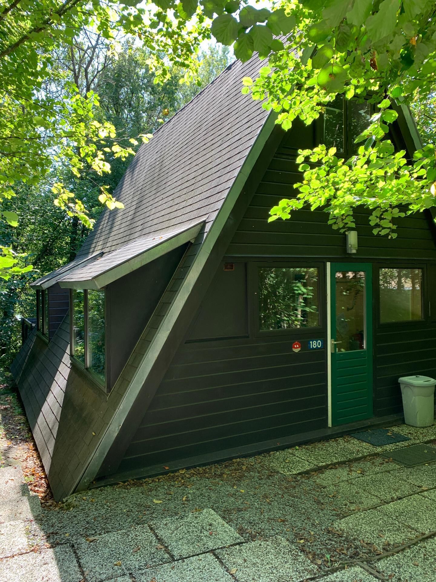 Chalet in durbuy in the middle of the forest