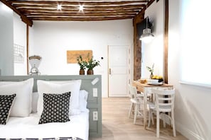 Deluxe-Studio | Hochwertige Bettwaren, Daunenbettdecken