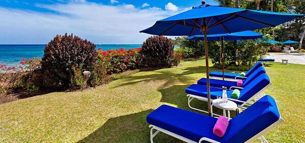 Property grounds - Emerald Beach 2 - Villa Allamand (Gibbes)