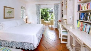 3 bedrooms, WiFi (free), bed sheets