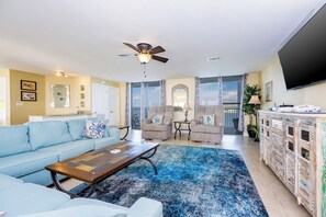 TV - PENTHOUSE 3 BR! One Of A Kind! L@@K @ This BEACH VIEW!! (Gulf Shores)