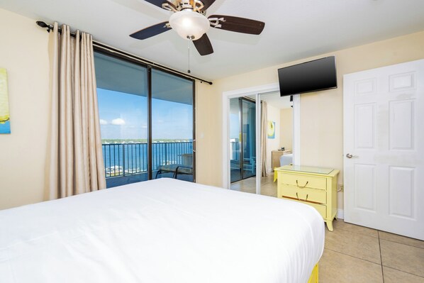 3 chambres, fer et planche à repasser, accès au Wi-Fi (inclus)