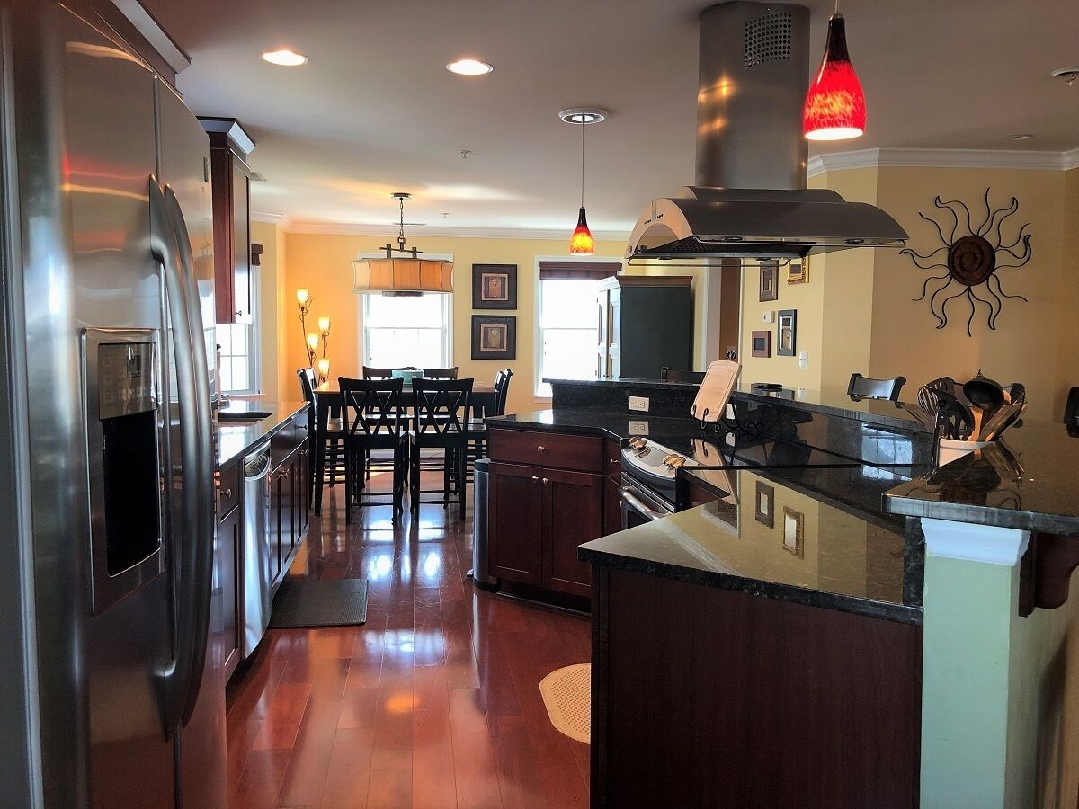 Beautiful Downtown Property - Steps to the Boardwalk & Beach!