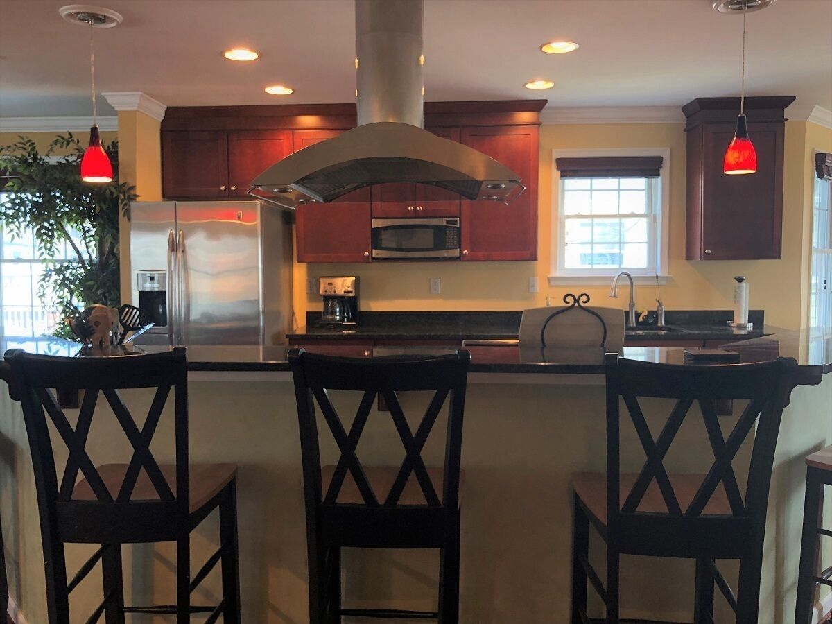 Beautiful Downtown Property - Steps to the Boardwalk & Beach!