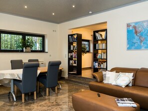 Interior - 3-room apartment on the edge of the Vogelberg, quiet south-facing slope, (Ortenberg)