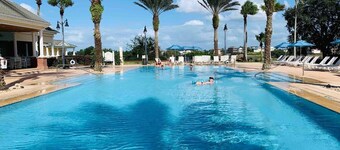 Luxurious Reunion Grande Superior Vacation Villa with 2 Master Bedroom Suites