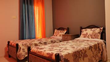 2 soverom, safe på rommet, strykejern/-brett og wi-fi (inkludert)